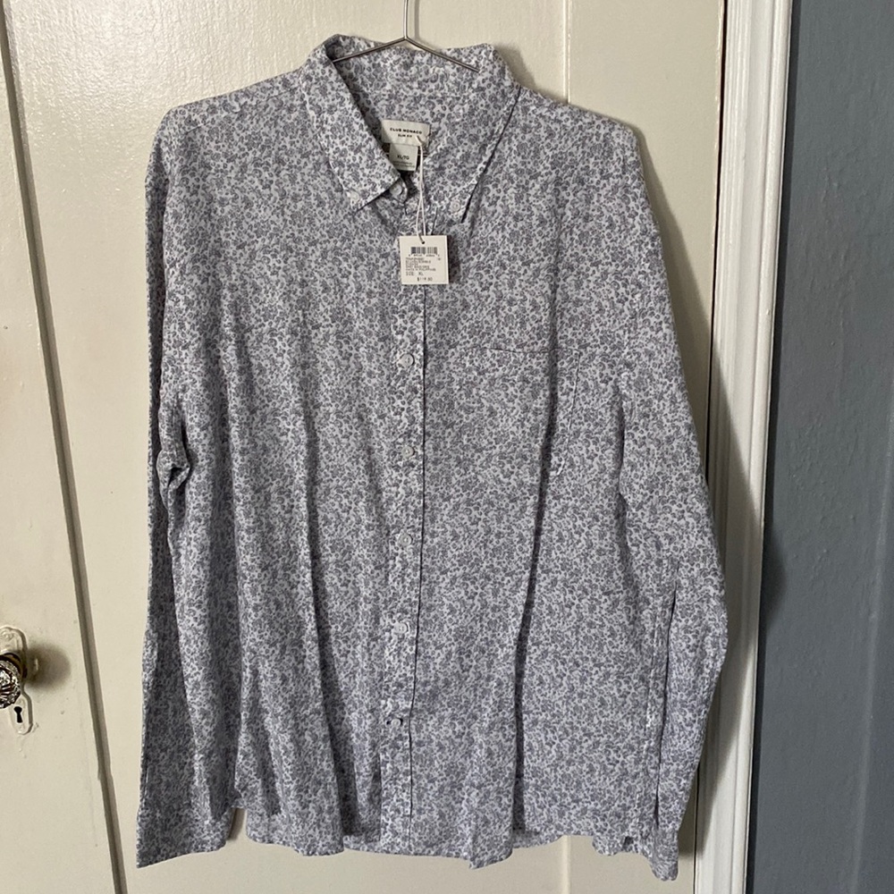 XL Slim NEW Club Monaco Button Down